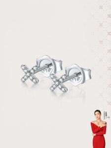 Interwoven 18K Gold Diamond Earrings Platinum Simple Design