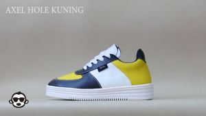 DECKS KIDS SEPATU ANAK AXEL HOLE KUNING HITAM