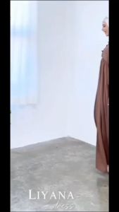 Liyana Dress Gamis Kondangan Model Kekinian Bahan Crinkle Busui Friendly Zipper Depan