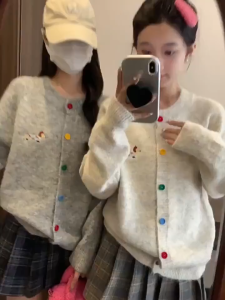 เสื้อคลุมผู้หญิงแขนยาว topcoat เสื้อกันหนาว เสื้อไหมพรม เสื้อคุม คาร์นิแกน เสื้อคลุมผญ ใส่ทำงาน อก42-48นิ้วยาว24นิ้ว ผ้ายืดผ้านุ่มฟรีไซส์2025