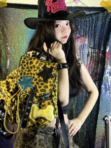 Spicy Young Adult Original Backpack 2024 New Arrival Womens Leopard Print Stud for Autumn and Winter Flip Special-Interest Design Doll Head Bag
