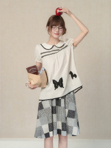 loveheynew | Áo Sơ Mi Cổ Bé Bướm Thêu