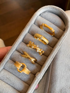 CAFFTI | Vintage Gold Zircon Brushed Unique Design Simple Stylish Luxurious Finger Ring