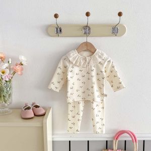 Bộ Đồ Bé Gái Mùa Xuân Thu Chất Liệu Cotton Pha Elastane Kiểu Dáng Dễ Thương Cổ Bèo Ren Hoa 2 Món Dành Cho Bé Gái 1-3 Tuổi