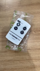 [HÀNG XỊN CHẤT LƯỢNG CAO] Remote Điều khiển quạt  treo tường TOSHIBA F-WSA20  Tặng kèm Pin