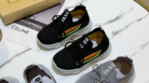 New Korean style Yeezy kids shoes outdoor sports shoes breathable mesh casual sports shoes