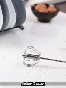 Manual Hand Mixer Pengocok Telor & Adonan Kue Putar Otomatis Ketika Di Tekan