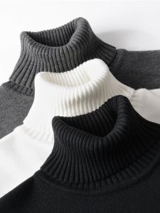 เสื้อสเวตเตอร์คอตั้งหนาสำหรับผู้ชาย ฤดูหนาว 2024 เสื้อเชิ้ตชั้นในแฟชั่นเกาหลี แขนยาว อบอุ่น คอกลม คู่รัก เสื้อผ้าทำงาน