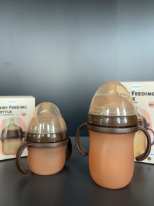 Baby Silicone Feeding Bottle Anti-Bacterial Natural Wide Neck Nursing Bottle With Handle Gravity Ball Easy Clean 240ML Baby Milk Bottle