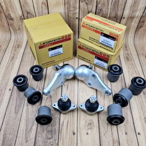 BALL JOINT + BUSHING ARM ATAS BAWAH 1SET MITSUBISHI TRITON PAJERO SPORT 2007-2014