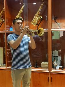 Phụ Kiện Tập Luyện Kèn Trumpet Thẳng Bằng Nhôm Màu Bạc Di Động Dành Cho Người Mới Bắt Đầu Chơi Nhạc Cụ Jazz