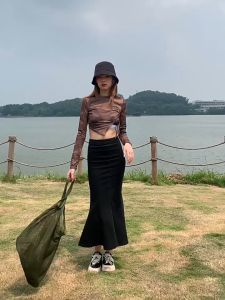 Black fishtail denim skirt for petite girls all-match stretch long skirt with zipper slit design
