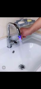 SOLIDHOME Bathroom LED 3-Color Light-up Temperature Faucet Kitchen Glow Water Saving Faucet Aerator Nozzle Shower