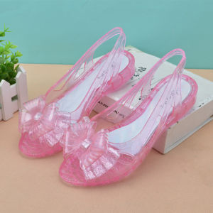 รองเท้าแตะพลาสติกผู้หญิงทรงปากปลาทรงหัวเข็มขัดผีเสื้อสไตล์เกาหลีฤดูร้อนปี 2024 ส้นเตี้ย หัวเข็มขัดผีเสื้อ