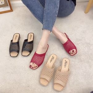 JS Fashion Lady Slip On Jelly Shoe Clog sandal Slipper Kasut Perempuan Selipar bertumit 潮流女鞋镂空花跟鞋