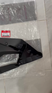 Sayap Bawah Kiri Cover L M P Assy Supra GTR 150 K56