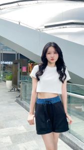 กางเกงขาสั้นเอวยางยืดขอบยีนส์ พร้อมส่ง - 🌻 Classy Pants