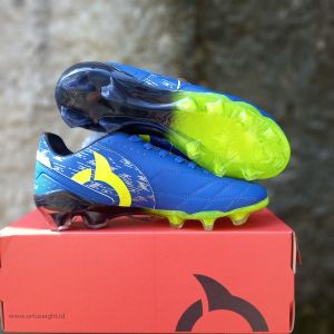 sepatu bola ortuseight dan speck  terbaru free kaos kaki dan skin deker