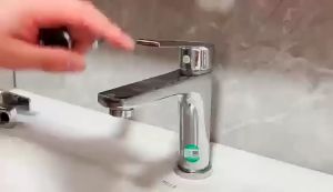Innohut Dual Mode Rotating Faucet Arm Aerator Splash Filter Faucet Paip Singki Water Tap