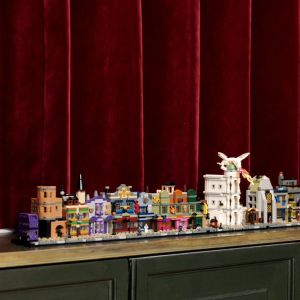 LEGO Harry Potter 76444 Diagon Alley Wizarding Shops (2750 Pieces)