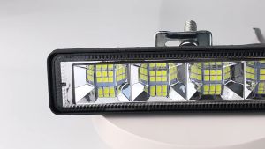 Lampu Depan LED Lampu Kerja Mobil 70W 12-24V Cocok untuk Mobil Sepeda Motor Truk Perahu Traktor Lampu Kabut