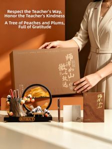 Chinese Style Panda Hourglass Decorative Desk Accessory