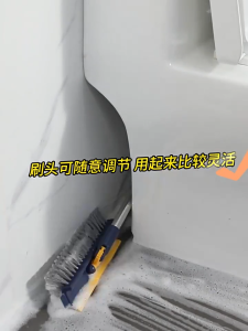 แปรงขัดพื้น มัลติฟังก์ชั่น แปรงขัดห้องน้ำ แปรงทำความสะอาด ีที่กวาดน้ำ แปรงขัดตะไคร่ พร้อมที่รีดน้ำในตัว หมุนได้ 180° ด้ามยาวเข้าได้ ขนแปรงแข็งแรง ขัดคราบสกปรกอ ทุกซอก ทุกมุม