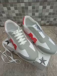 Sepatu Sneaker Putih Wanita Joging Empuk Ringan Kekinian Terbaru Bisa COD