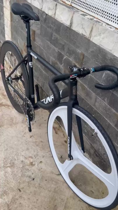 Xe đạp fixed gear TSUNAMI SNM100 bánh sau 7cm trước 3 đao - Đen nhám chữ trắng