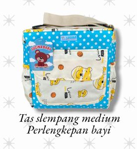 gendongan duduk depan bayi dan tas slempang medium