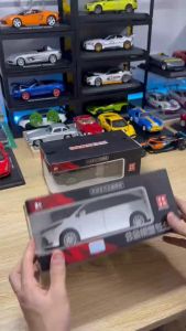 Mô Hình Xe Ôtô Kim Loại 1/24 Siêu Xe TOYOTA SIENNA Dùng Để Trưng Bày Bàn Làm Việc Làm Đồ Chơi Trẻ Em