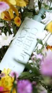 BNB Barenbliss Into Glow! Mon Paris Brightening Body Wash