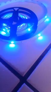LAMPU LED STRIP 2835 5M IP65/IP33 RGB LAMPU HIAS Warna-Warni