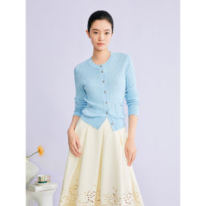 Elegant & Stylish Knitted Cardigan