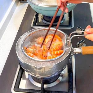 Stainless Steel Kitchen Sieve Pasta Ladle Food Grade Filter Basket Home Use for Cooking And Oil Fried Food