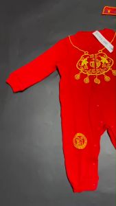 ชุดบอดี้สูทเด็กมหาเฮง รับตรุษจีน เป็นเซ็ต 3 ชิ้น (ชุด+หมวก+ถุงเท้า) (FANCY365)