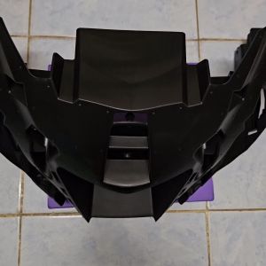 YAMAHA R15 M V4 BODY FRONT UPPER 1 HEAD LAMP INNER COVER FRONT LIGHT R15 M V4 2022-2023 BDJ-F835G-00