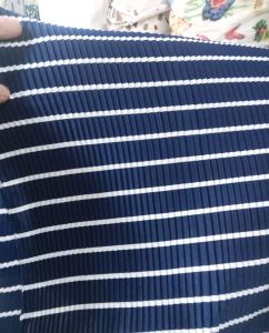 Bahan Kain Plisket Satin Premium Motif Salur Harga 05m