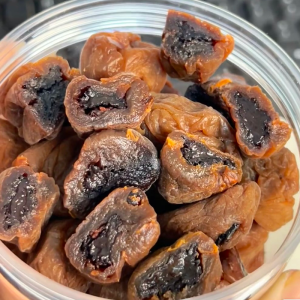 XUNCUIJI | Sweet and Tangy Plum Slices for Refreshing Snacks
