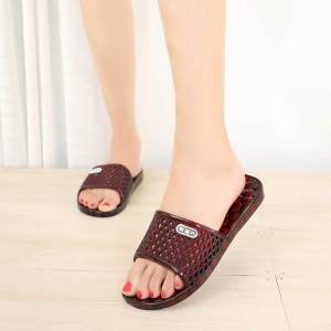 รองเท้าแตะพื้นนุ่มแบบสวมใส่สบายสำหรับผู้หญิง รองเท้าแตะพลาสติกแบบใสป้องกันการลื่นในห้องน้ำ รองเท้าแตะแบบสวมใส่สบายสำหรับฤดูร้อน