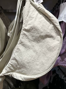 Benefits! Men and Women Neutral! Portable Waterproof Shoulder Bag Chest Bag Dumpling Bag Cosmetics Bag 464484