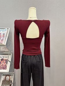 เซ็กซี่ เสื้อยืดแขนยาวเปิดหลัง ผู้หญิง ฤดูใบไม้ร่วง แฟชั่น ดีไซน์ แผ่นรองไหล่ สลิมฟิต เสื้อเบส หลากหลาย คอกลม เสื้อท่อนบน