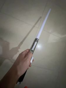 Đồ Chơi Kiếm Ánh Sáng Kim Loại RGB - Kiếm Ánh Sáng Kim Loại Nhấp Nháy Dành Cho Cả Nam Và Nữ Dành Cho Lứa Tuổi Từ 14 Trở Lên Đèn LED Kpop Zabawki Oyuncak
