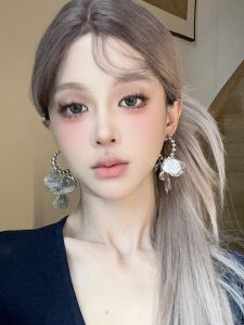 Digu Elegant Unique Laminate Tassel Earrings Niche Design Exaggerated Personalized Ear Ring Accessible Luxury Fancy Earrings