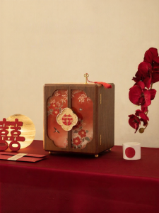 NORDIC MORE | Wooden Bridal Jewelry Box for Engagement Wedding
