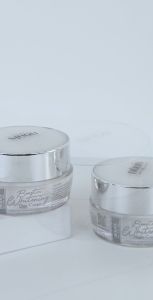 Nouis Skin Booster Whitening 2 In 1