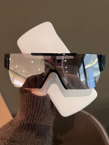 K-style Fashion Large Rim Integrated Sunglasses Mens and Womens Outdoor Cycling Sport Climbing Windproof Sunglasses UV Protection