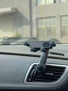 Car Air Outlet Phone holder 360 ° Rotating Mobile Phone Mount Clip Special Car Air Outlet Navigation Hook Type Fixation