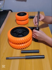 (ถูกสุด) 💯 ลูกกลิ้งบริหารหน้าท้อง ลูกกลิ้งออกกําลังกาย แบบมีลูกปืน ล้อเดียว/ล้อคู่ 6 นิ้ว 15cm น้ำหนักรวม 2.4 KG ออกกำลังกายให้ร่างกายแข็งแรง