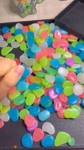 Fish tank decorations stone 2.2cm fluorescence stones Multi colored glowing stones 50pcs Fish tank landscaping resin stone